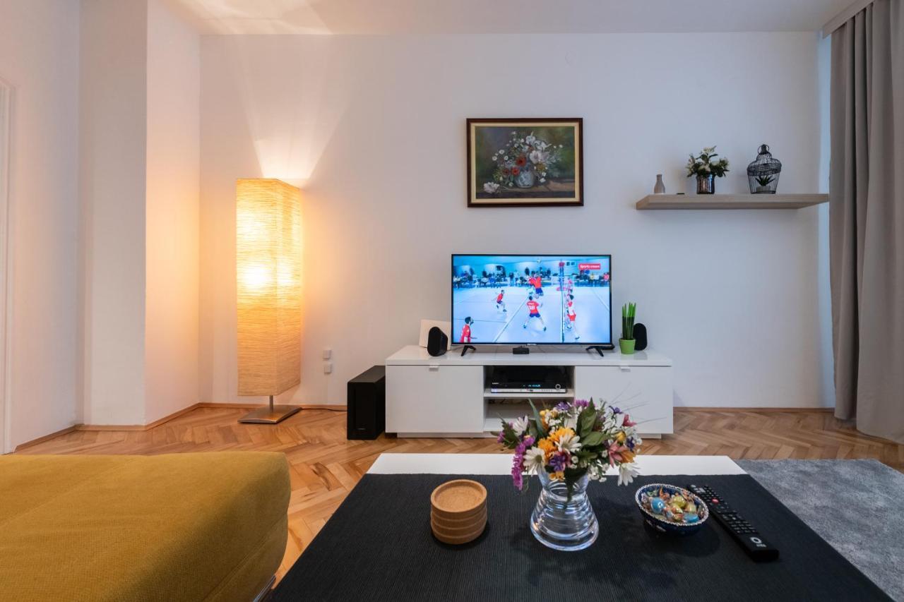 Ada City Break Belgrad Exterior foto